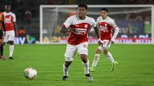 Fortaleza vs. Santa Fe: Duelo clave en la Liga BetPlay desde Techo - Imagen principal del artículo
