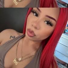 Kiera Snyder's Instagram, Twitter & Facebook