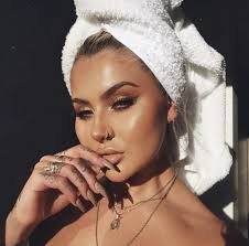 Pin by 𝙲𝚊𝚖𝚒𝚕𝚕𝚎 𝙲𝚞𝚛𝚝𝚒𝚜