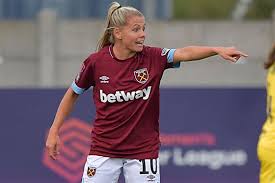 West ham united prestaties & vorm grafieken in sofascore live resultaten voetbal live uitslagen hebben een unieke algoritme dat we genereren van een team zijn laatste 10 gespeelde wedstrijden. Hammer Gute Saison Julia Simic Sturmt Die Super League Anpfiff Info