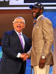 James harden, despite a nagging hamstring injury, wasn't about to let kevin durant go it alone in game 5. Nba Seite 1