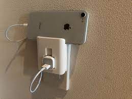 キャンドゥの充電ホルダーが超優秀 iphone充電器のコードがまわりがスッキリ 収納 アイデア 充電器 収納 キャンドゥ
