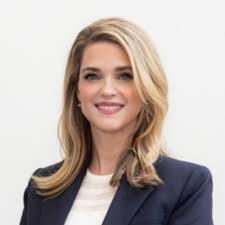 We recently spent a long weekend in Boston visiting museums, shopping,  unsuccessfully trying to get a last-minute table for lunch at Beacon Hill  Books & Cafe, enjoying a drink at the stunning