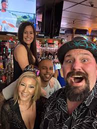 Happy New Years!!!! Getting my night started with a yummy dinner to soak up  the likely libations I'm to consume