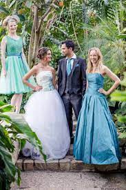 Das gleiche gilt für besucher. Brautkleid Fur Die Altere Braut Elementar I Moderne Brautkleider