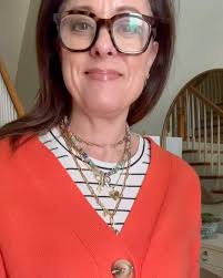 Walk into the office in style! We ❤️ the way #cabiStylist Dottie styled the  Tea Time Jacket, Dottie Top, and Keynote Trouser. #cabiclothing