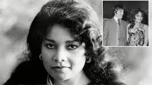 Vikki Richards's Instagram, Twitter & Facebook