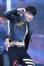 Taehyung is in a famous band. Monsta X S Wonho Has A Hot Body K Pop Amino