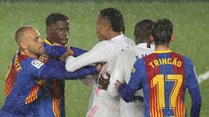 Todas las fechas y horarios de los partidos de primera división con resultados actualizados en. This Is How The Title Race Looks In Laliga Santander Clasico Win Takes Real Madrid Top Ghana Latest Football News Live Scores Results Ghanasoccernet