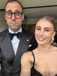 If things aren't right at home, they'll never feel right at work. You can  try to separate the two, but eventually, one always affects the other. When  your relationship is solid, you