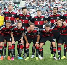 Die nationalmannschaft bei sport bild online: Sp Fussball Wm 2014 Wc 2014 Dfb Kader Alter Durchschnitt Brasilien 2014 Viertjungster Kader Der Deutschen Wm Geschichte Welt