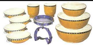 Bingkai berupa bundaran dibuat dari kayu yang dibubut, dengan salah satu sisi buat ditepuk berlapis kulit kambing. Gambar Alat Musik Rebana Dan Bagian Bagiannya Brainly Co Id