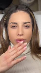 Salut, fetelor!V-ați întrebat vreodată cum să obțineți o privire ce atrage  atenția, dar rămâne subtilă și rafinată? Ei bine, răspunsul este simplu:  Soft Volum! Iată de ce această alegere este perfectă ...