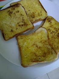 Saya cuma menggunakan roti putih biasa sebab paling senang nak jumpa. Homemade Cara Mudah Buat Roti Bawang Putih Garlic Bread Artyazkee
