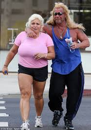 Don T You Think You Ve Already Had Enough Sun Dog The Bounty Hunter And His Buxom Wife Beth Chapman Head To A Tanning Salon Dog The Bounty Hunter Bounty Hunter Beth The