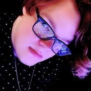 The guitars, strings, amps & pedals of the world's best artists