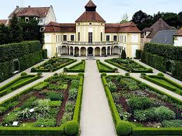 Seltene bäume, pflanzen oder kräuter sind hier ebenso zu finden wie einsame plätze die ruhe und entspannung versprechen. Botanischer Garten Ingolstadt Bayern Online De