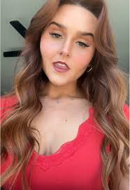 liv (@olivia.newbold)