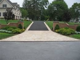 Pavers per square foot = 144 / 36 = 4. Average Driveway Paving Costs Landscaping Network Stone Driveway Driveway Paving Driveway Design