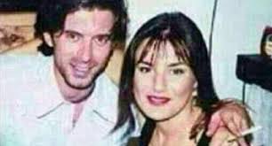 Alonso guerrero pérez is a spanish writer and professor. No Estamos Contentos Con La Fotos De La Reina Con Su Ex Marido