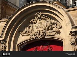 Banque caisse d epargne à paris. Porch Old Building Image Photo Free Trial Bigstock