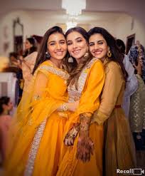 Fashion Beauty Influencer Aaliya Of The Image Code Got Married Pictures Here Indian Wedding Photography Poses Bridesmaid Photoshoot Wedding Photoshoot Poses