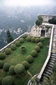 Amazing Topiaries On A Cliffside Photo By J E N On Flickr Rooftop Garden Beautiful Gardens Garden Design