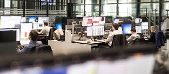 Deutsche bank benefits and perks, including insurance benefits, retirement benefits, and vacation policy. Deutsche Bank S U S Traders Worry About New Colleagues Efinancialcareers