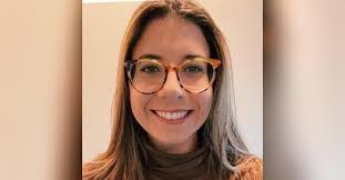 Danielle Seymour's Instagram, Twitter & Facebook