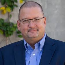 Kerry Hackney's Instagram, Twitter & Facebook