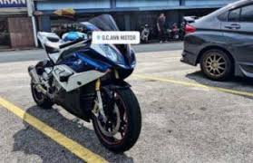 Bmw motorrad has finally revealed its pricing for the bmw s1000rr in the us market (read our ride review here) , and the price tag should excite superbike riders. Bmw S 1000 Rr New Used Motorcycles Prices In Malaysia Imotorbike