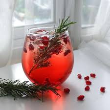 Sarungnya dapat berlaku sebagai 'baju' gelas sekaligus peredam suhu panas satu lagi nih gelas kopi dalam bentuk mug unik dan lucu! Jual Gelas Wine Cocktail Juice Wine Glass Mocktail Cantik Unik Terbaru Juli 2021 Blibli