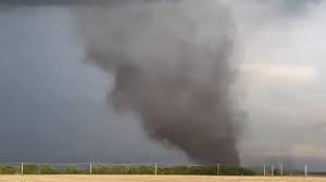 Tornado touches down in Kansas