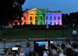 Résultat de recherche d'images pour "rainbow white house"