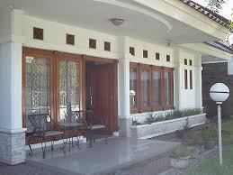 Ada juga sebagian orang jawa yang membangun di kota dengan ciri khas daerahnya ya pendhapa merupakan ruangan depan rumah yang berbentuk terbua, tidak berpagar, berdinding, sekat dan tepatnya tiang soko guru berada. Manfaat Marmer Manfaat Granit Jual Marmer Granit Marmer Teras Granit Teras Lantai Untuk Marmer