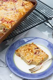Sie ist auch für alle tortenanfänger geeignet, denn sie ist wirklich einfach zu machen. Rezept Fur Italienischen Blitzkuchen Mit Mandeln Vom Blech