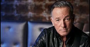 Canadian Singer-Songwriter Rose-Erin Stokes Set To Release New Album 'When  The Sun Goes Away'