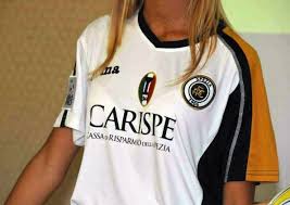Aquilotti (vulturii mici) aquile (vulturii) bianconeri (alb și negru). Le Nuove Maglie Dello Spezia 2010 2011 Realizzate Da Joma