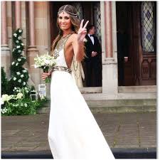 I modelli ispirati agli anni '70 foto da palmasalvemini , il 17 gennaio 2014 alle 20:57 il fascino degli abiti da sposa in stile hippie è davvero intramontabile. Pin Su Mis Vestidos De Novia