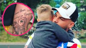 Sarah lombardis mandala motiv neues tattoo neues leben. Das Emotionalste Pietro Lombardi Zeigt Tattoo Fur Alessio Promiflash De