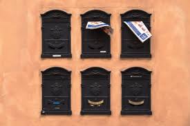 Pour obtenir une plaque de boite aux lettres, les démarches sont simples, vous pouvez vous demander au syndicat de copropriété de votre immeuble, dans le cas échéant il il existe des sites qui proposent de créer votre modèle et télécharger votre étiquette boite aux lettre gratuite à imprimer. Stop Pub Imprimez Le Votre Et Debarrassez Vous De La Publicite