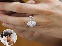 Engagement Ring Wedding Ring Blake Lively Engagement Ring Celebrity Engagement Rings Wedding Rings Rose Gold