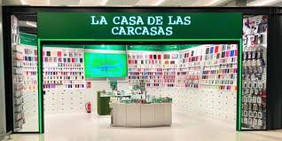 El acuerdo entre la tienda en casa y beruby permite que tus compras sean más baratas por los cupones y por el cashback (reembolsos en euros). La Casa De Las Carcasas Alcanza Las 125 Tiendas En Espana Con Una Nueva Apertura En Barcelona Revista Inmueble
