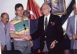 We did not find results for: Suleyman Seba Kutuphanesi On Twitter Rahat Uyu Baba Besiktas In Emin Ellerde È™ampiyonbeÈ™iktaÈ™ Sergenyalcin Suleymanseba Suleymansebakutuphanesi Gozvbjk Https T Co Dzzspnf1kx