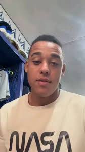 Siguen llegando los mensajes de apollo desde el extrangero a los INDIOS  GUERREROS DEL GUASO , Esta vez es el estelar lanzador Alexander Valiente  que por varios años fue piesa clave del equipo , Arriba ...