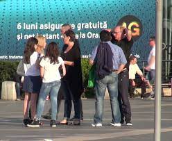 Din această toamnă, serviciul român de comedie revine la antena 1 am vorbit cu toni grecu si am ramas dezamagita. Asta Nu E Comedie Toni Grecu Si A Pus Mainile In Cap Dupa Ce Sotia L A Lasat Fara Replica