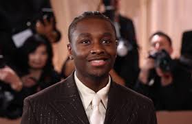 During the #GoldenGlobes preshow, Miles Caton shared a few names