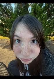 Ryleigh Bentley Kiss