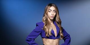 Dead bae, roi, tom, papa maman, je danse encore, fais le vide, jaloux. Bilal Hassani Confides On School Bullying It Started Much Too Early Teller Report