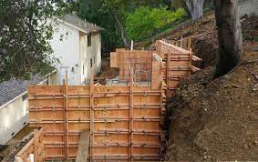 A retaining wall is a practical outdoor feature that can help keep your yard in top form, but it's often overlooked—or misunderstood. Backyard Expansion And Retaining Walls Los Angeles